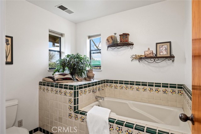 Detail Gallery Image 29 of 44 For 792 Rebecca Ct, Chico,  CA 95973 - 4 Beds | 2/2 Baths