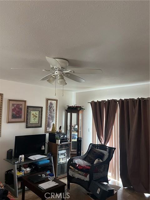 1662 Oxford Avenue, Santa Maria CA: https://media.crmls.org/medias/5c00ae27-5018-48b4-b4b8-87c4df4e37d8.jpg