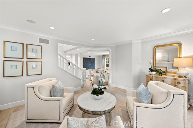 Detail Gallery Image 7 of 29 For 77 Old Course Dr, Newport Beach,  CA 92660 - 4 Beds | 3/1 Baths