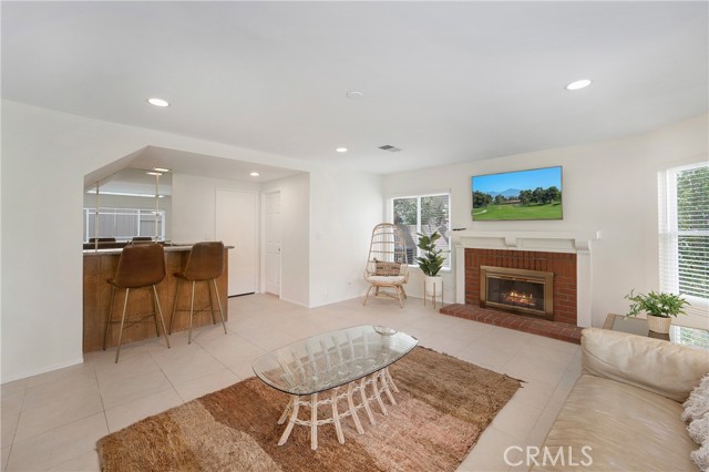 Detail Gallery Image 12 of 28 For 33342 Cove Island Pl, Dana Point,  CA 92629 - 4 Beds | 2/1 Baths