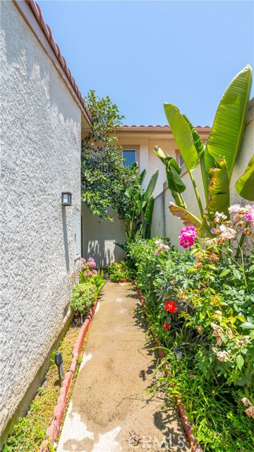 3747 Oak Glen Drive, Newbury Park CA: https://media.crmls.org/medias/5c018557-d420-4ede-8cd5-004ef9717e8f.jpg