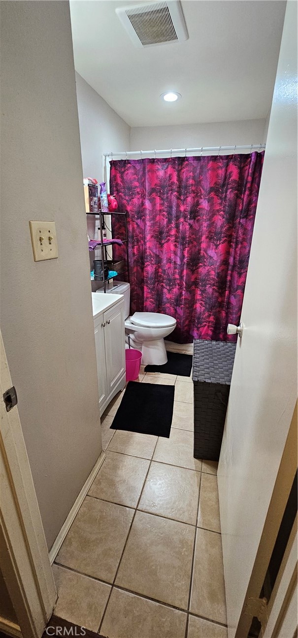 https://media.crmls.org/medias/5c01df3a-8c7c-44bb-9199-82610d69ddb0.jpg?preset=X-Large