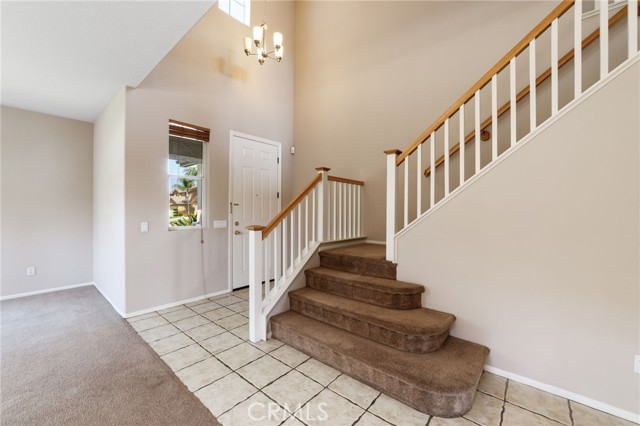 Detail Gallery Image 3 of 35 For 9302 Meadow Ln, Riverside,  CA 92508 - 5 Beds | 3 Baths