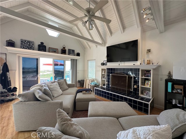 16685 S Pacific Avenue, Sunset Beach CA: https://media.crmls.org/medias/5c0222c3-48fb-4f2d-aaae-1a77c03ed9c9.jpg