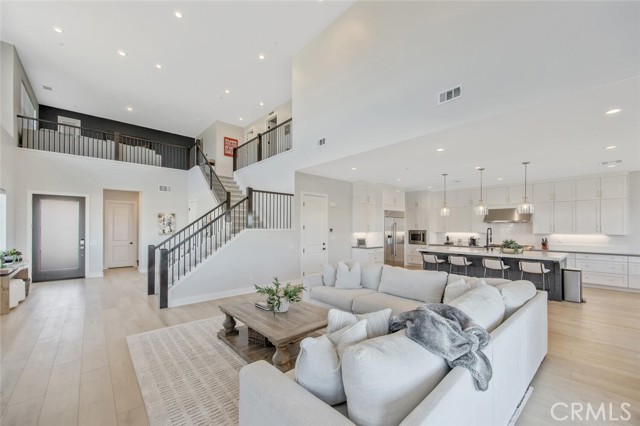27751 Reel Lane, Stevenson Ranch CA: https://media.crmls.org/medias/5c0223a8-9743-45fb-a6d4-df36295d46ec.jpg