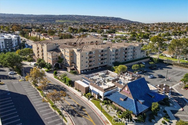 Detail Gallery Image 39 of 41 For 21345 Hawthorne #217,  Torrance,  CA 90503 - 1 Beds | 1 Baths