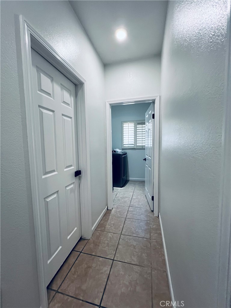 https://media.crmls.org/medias/5c05a177-f8a1-4246-bbf9-c428060922d7.jpg?preset=X-Large