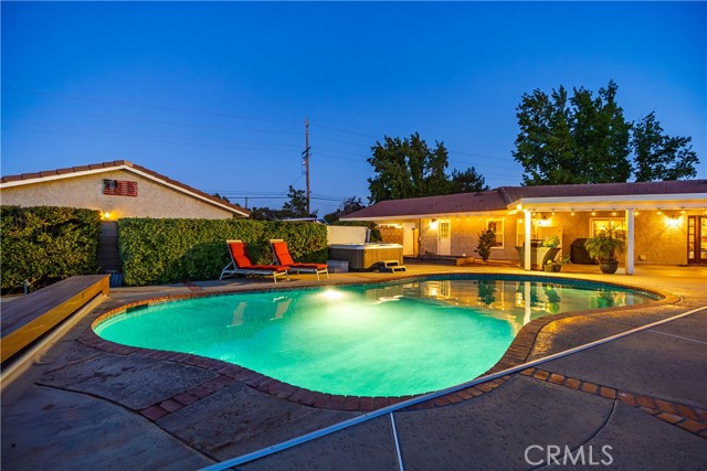 Detail Gallery Image 9 of 69 For 40809 20th St, Palmdale,  CA 93551 - 5 Beds | 2/1 Baths