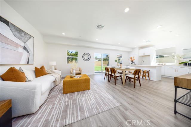 Detail Gallery Image 5 of 26 For 763 Lewis St, Pomona,  CA 91768 - 3 Beds | 2/1 Baths