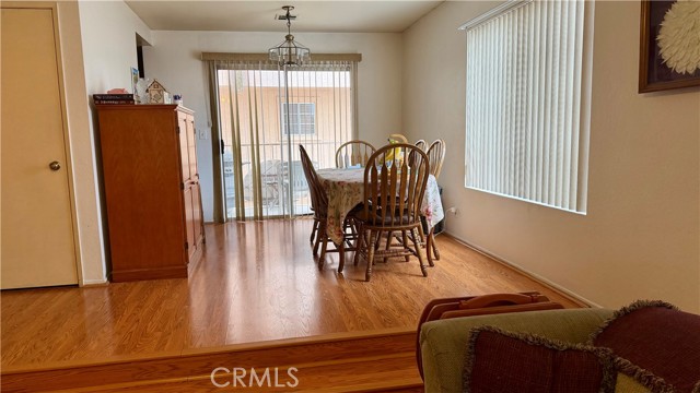 Detail Gallery Image 5 of 31 For 20807 Elaine Ave #4,  Lakewood,  CA 90715 - 3 Beds | 3 Baths