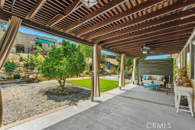 23591 Madison Avenue, Murrieta CA: https://media.crmls.org/medias/5c0701c5-6eb1-4690-8f50-12209a6d67ce.jpg