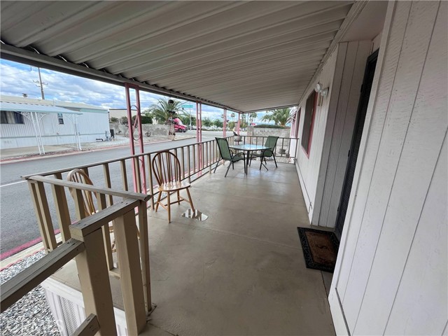 Detail Gallery Image 5 of 21 For 200 W San Bernardino Ave #1,  Riverside,  CA 92376 - 3 Beds | 1/1 Baths