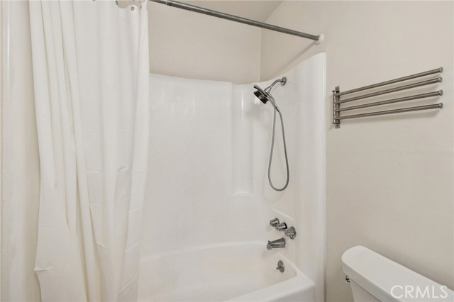 Detail Gallery Image 30 of 40 For 125 S Sierra Madre #215,  Pasadena,  CA 91107 - 2 Beds | 2 Baths