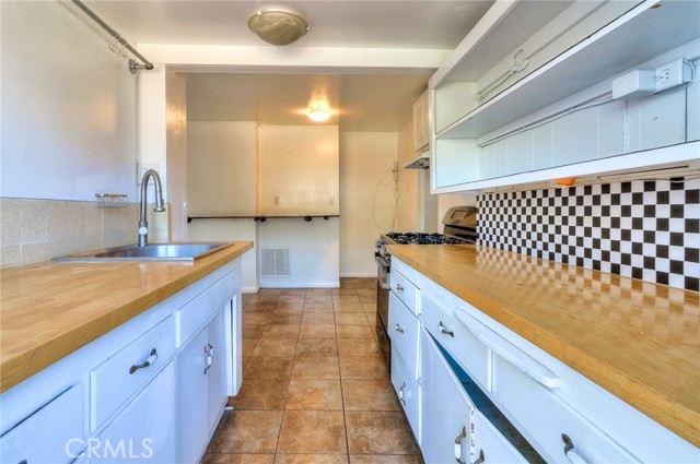 Detail Gallery Image 5 of 13 For 343 E Italia, Covina,  CA 91723 - 2 Beds | 1 Baths