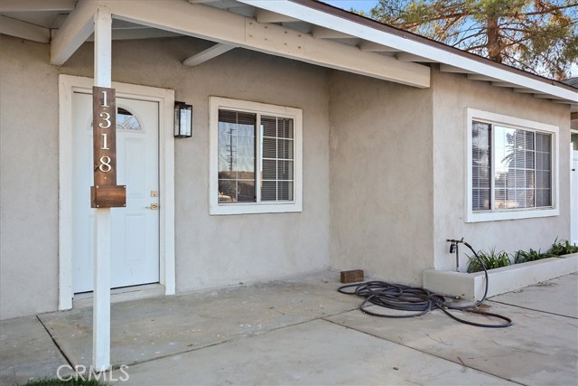 1318 Malachite Avenue, Mentone CA: https://media.crmls.org/medias/5c0851ab-8608-45be-a598-d4db8127922b.jpg