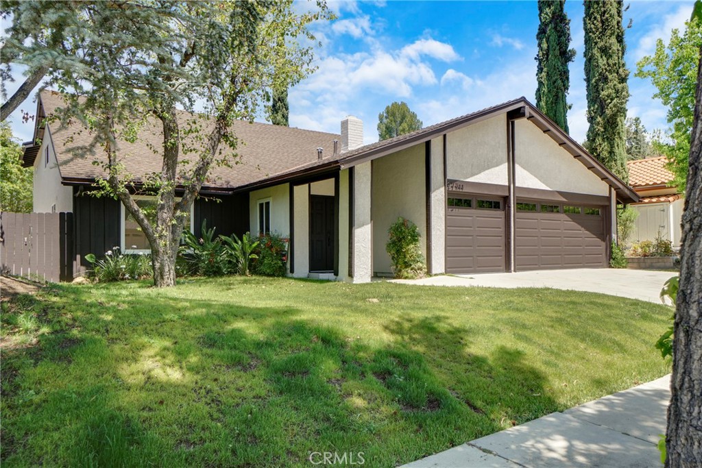 27311 Country Glen