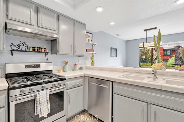 Detail Gallery Image 19 of 65 For 152 Cedar Creek, San Dimas,  CA 91773 - 2 Beds | 3 Baths