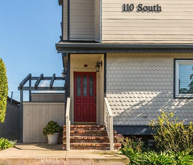 110 Prospect Avenue, Redondo Beach, California 90277, 3 Bedrooms Bedrooms, ,2 BathroomsBathrooms,Residential,Sold,Prospect,SB17007190