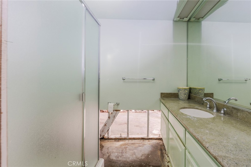 MLS #OC25244948 image #15