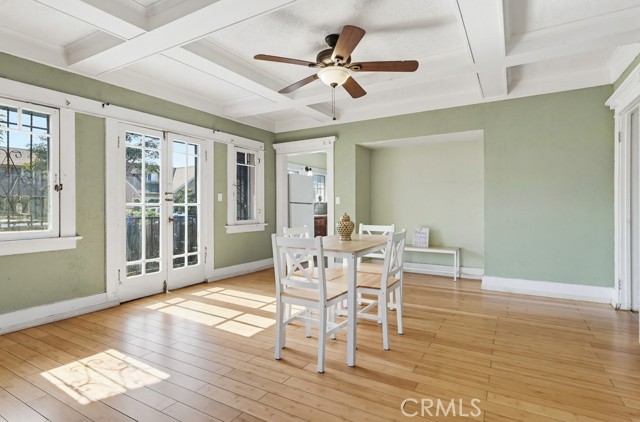 Detail Gallery Image 7 of 20 For 3941 Wisconsin, Los Angeles,  CA 90037 - 2 Beds | 1/1 Baths