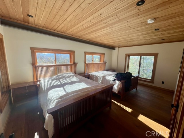 Image 23 of 28 For 20820 Elderberry Way