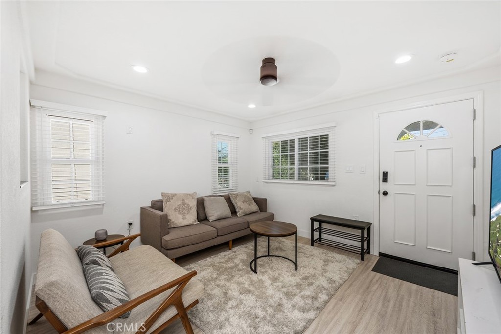 5C0Ce998 Db35 455B 9Abd 027Fc9B79219 4134 W 107Th Street, Inglewood, Ca 90304 &Lt;Span Style='BackgroundColor:transparent;Padding:0Px;'&Gt; &Lt;Small&Gt; &Lt;I&Gt; &Lt;/I&Gt; &Lt;/Small&Gt;&Lt;/Span&Gt;