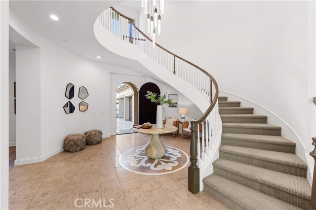 111 great oak, Irvine CA: https://media.crmls.org/medias/5c0d1f49-d6f3-406a-89ec-4264a0698888.jpg
