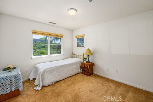 6858 Bacon Lane, Highland CA: https://media.crmls.org/medias/5c0de956-652c-4b18-b2e6-d7ab72dd3531.jpg