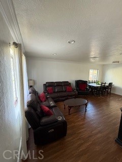 1724 Fellows Place, Pomona CA: https://media.crmls.org/medias/5c0e63db-b673-4a54-b609-c2faa055768f.jpg