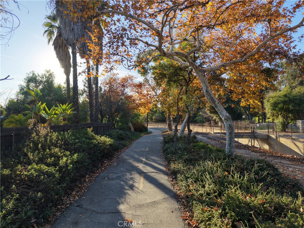 MLS #CV25207612 image #36