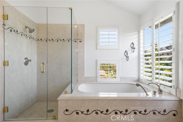 Image 18 of 42 For 9608 Seville