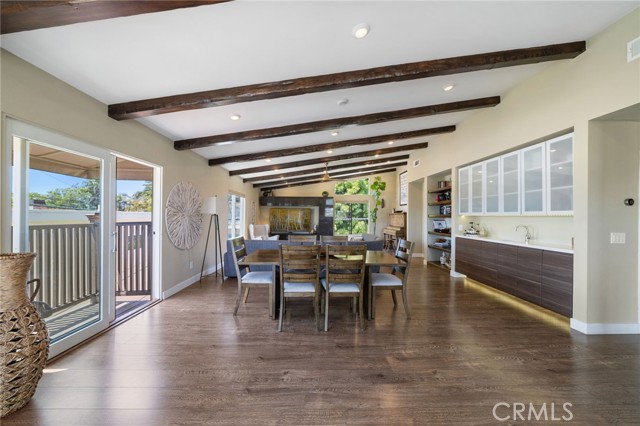 Detail Gallery Image 2 of 30 For 215 Monterey Dr, Laguna Beach,  CA 92651 - 2 Beds | 2/1 Baths