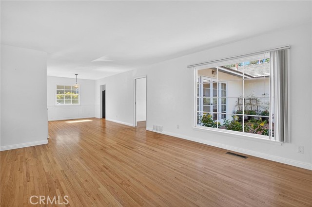 Detail Gallery Image 5 of 52 For 121 via Ardilla, Palos Verdes Estates,  CA 90274 - 3 Beds | 2 Baths