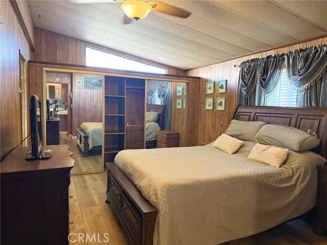 1045 N Azusa Ave, Covina CA: https://media.crmls.org/medias/5c10f64e-1efc-44ca-9755-7ab65f6d6356.jpg