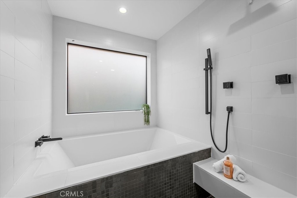 MLS #SB25034214 img 23