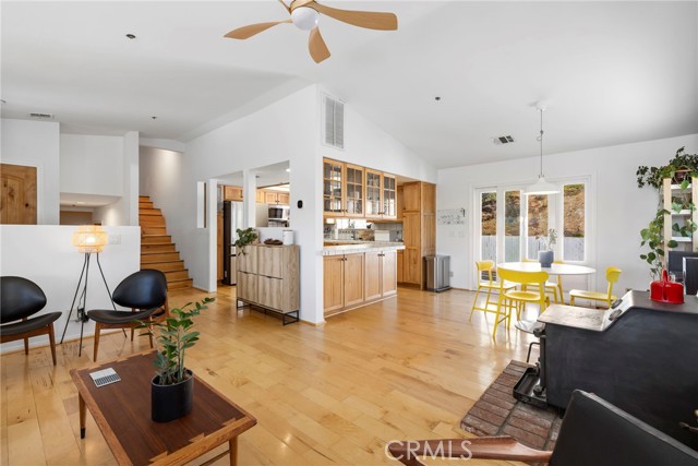 Detail Gallery Image 6 of 42 For 35607 Red Rover Mine, Acton,  CA 93510 - 5 Beds | 3 Baths