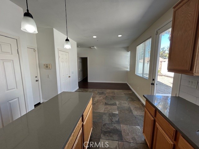Detail Gallery Image 12 of 46 For 1911 Cefalu Ct, Riverside,  CA 92507 - 5 Beds | 2/1 Baths