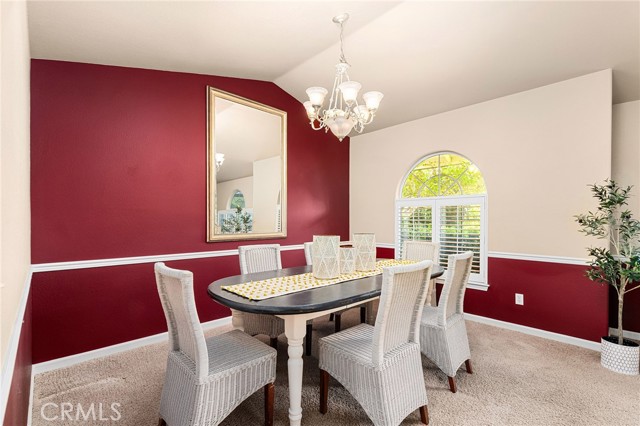12 Smith Brothers Court, Chico CA: https://media.crmls.org/medias/5c11cff2-15b3-41af-b2b4-6bcff97cbd66.jpg