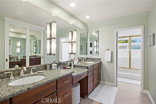 Detail Gallery Image 22 of 51 For 25 Lucerne St, Newport Beach,  CA 92660 - 3 Beds | 2/1 Baths