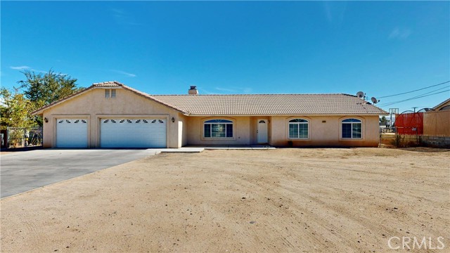 Detail Gallery Image 3 of 65 For 11837 11th Ave, Hesperia,  CA 92345 - 4 Beds | 3 Baths