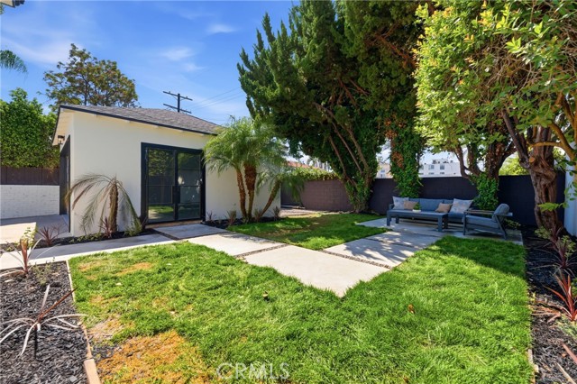 Detail Gallery Image 28 of 33 For 2563 S Bentley, Los Angeles,  CA 90064 - 3 Beds | 3 Baths