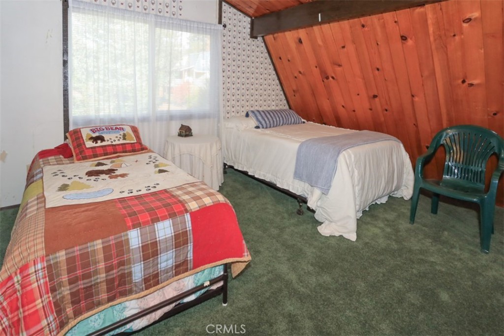 https://media.crmls.org/medias/5c12f869-f724-4115-8eed-f439c99cd257.jpg?preset=X-Large