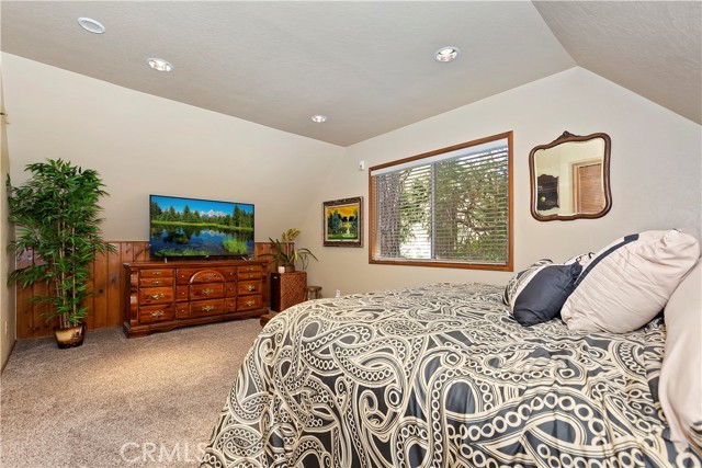 Detail Gallery Image 16 of 29 For 1213 Jungfrau Dr, Crestline,  CA 92325 - 4 Beds | 3 Baths