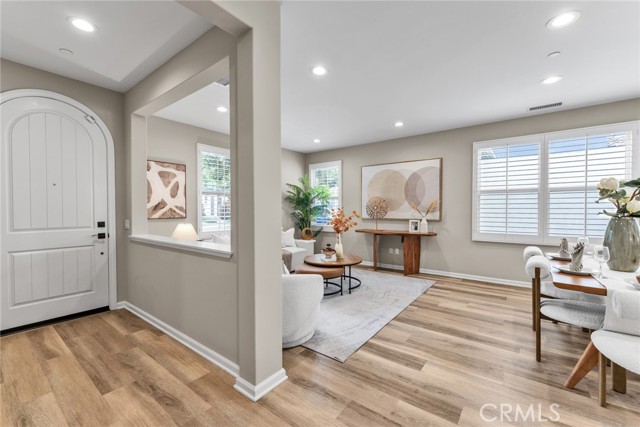 Detail Gallery Image 6 of 40 For 168 Outwest, Irvine,  CA 92618 - 3 Beds | 3 Baths