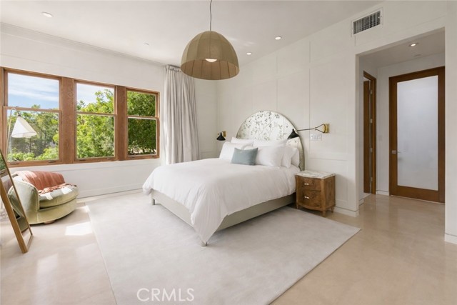 Detail Gallery Image 23 of 48 For 6050 Mulholland Hwy, Los Angeles,  CA 90068 - 4 Beds | 3/1 Baths