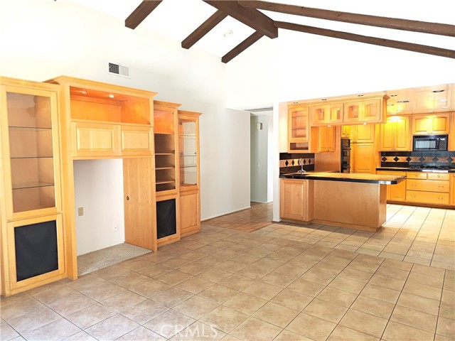 2682 34th Street, Santa Monica CA: https://media.crmls.org/medias/5c15abfb-1b31-4564-bc68-9dc16f3296ef.jpg