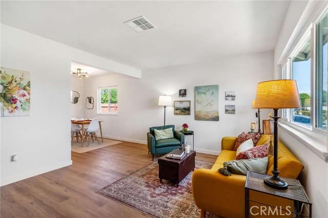 19436 Chaparral Street, Rialto CA: https://media.crmls.org/medias/5c16553a-1ed0-4ce6-971c-b0bad0f5ef92.jpg
