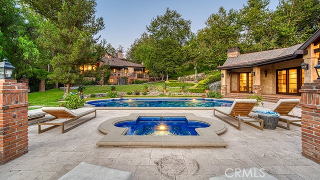 31742 Contijo Way, Coto de Caza CA: https://media.crmls.org/medias/5c17494c-64fe-4f09-9a7e-92934f119d64.jpg