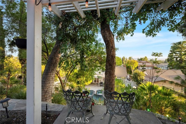 Detail Gallery Image 31 of 55 For 17101 Gledhill St, Northridge,  CA 91325 - 5 Beds | 3/1 Baths