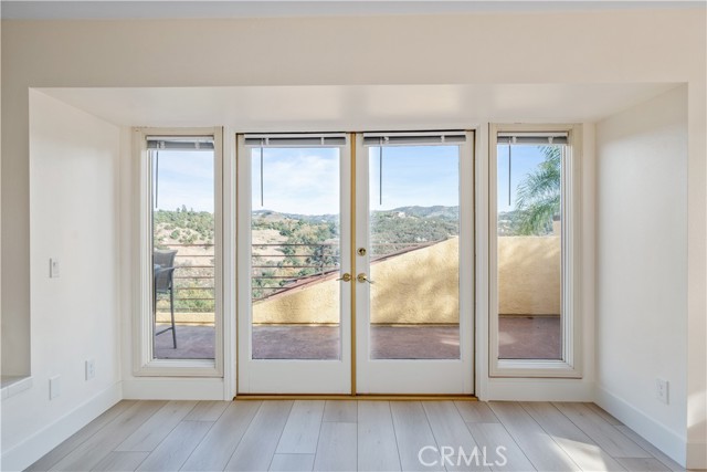 23192 De Anza Road, Temecula CA: https://media.crmls.org/medias/5c17e8e4-d930-43df-a6e2-75faa5352c09.jpg